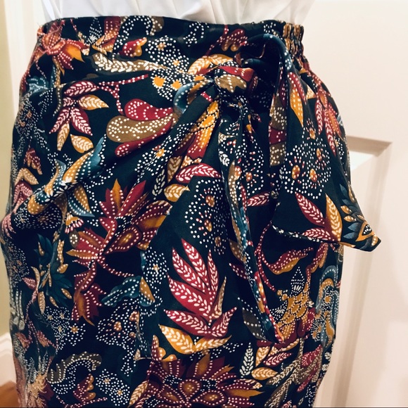 🍂 100% silk wrap skirt - Picture 2 of 3